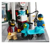 Corner Garage
