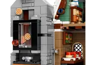 Elf Club House
