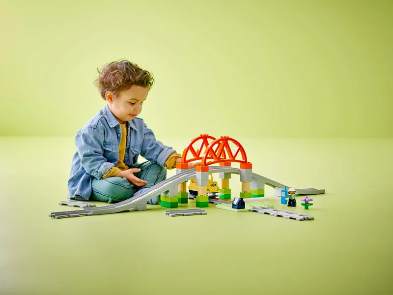 Train Bridge and Tracks Expansion Set Train Bridge and Tracks Expansion Set