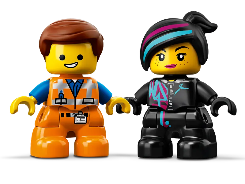 Emmet and Lucy's Visitors from the DUPLO Planet