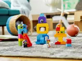 Emmet and Lucy's Visitors from the DUPLO Planet