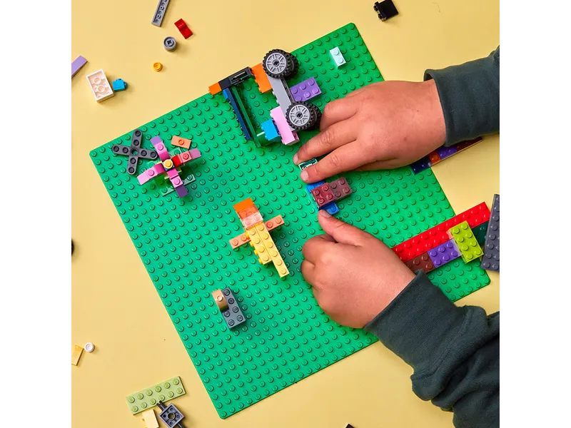 Green Baseplate Green Baseplate