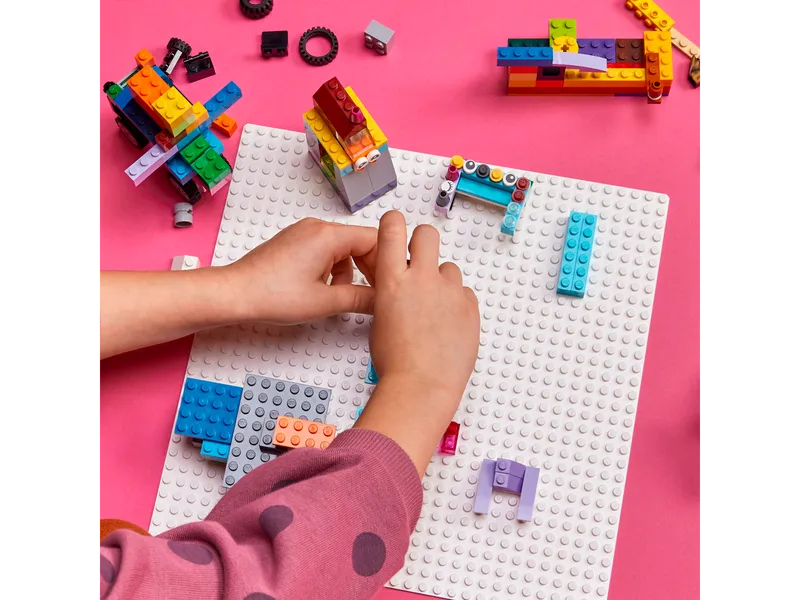 White Baseplate White Baseplate