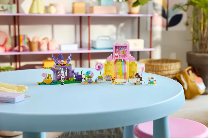 Sweet Treat Mountain & Kitty Garden Sweet Treat Mountain & Kitty Garden