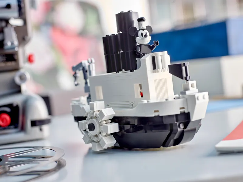Mini Steamboat Willie Mini Steamboat Willie
