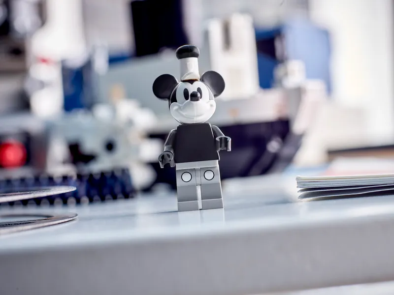 Mini Steamboat Willie Mini Steamboat Willie