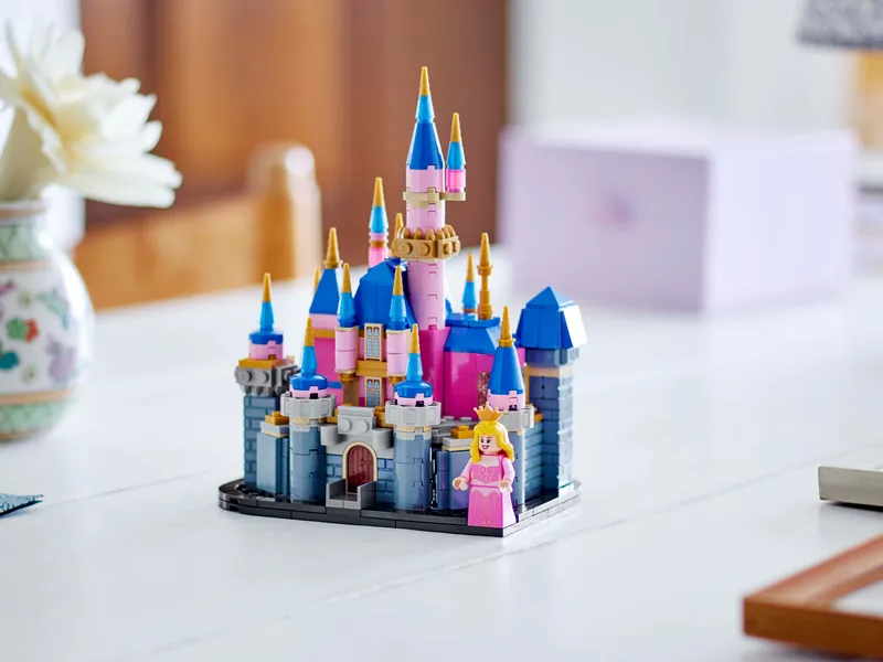 Mini Disney Sleeping Beauty Castle Mini Disney Sleeping Beauty Castle