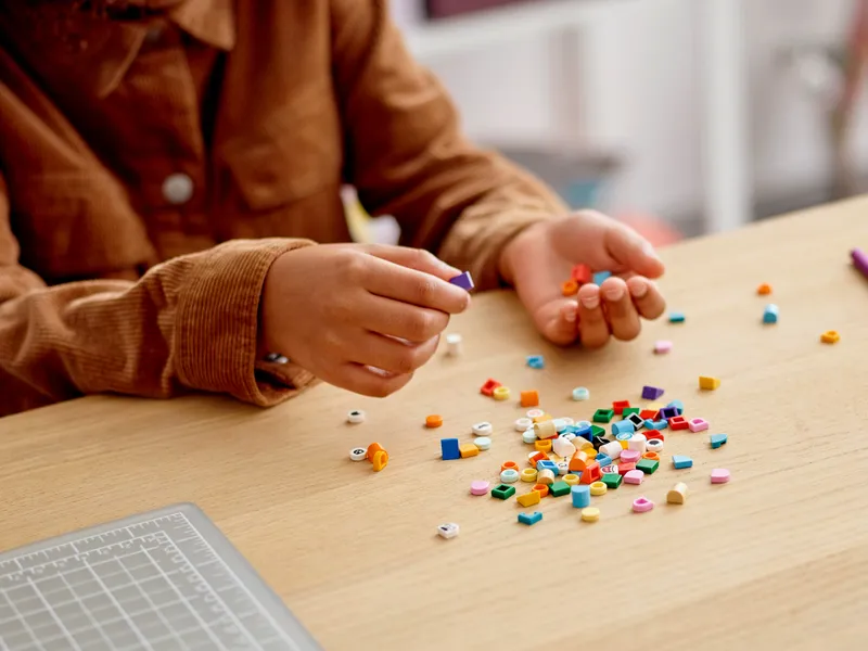 Extra DOTS - Series 4 Extra DOTS - Series 4