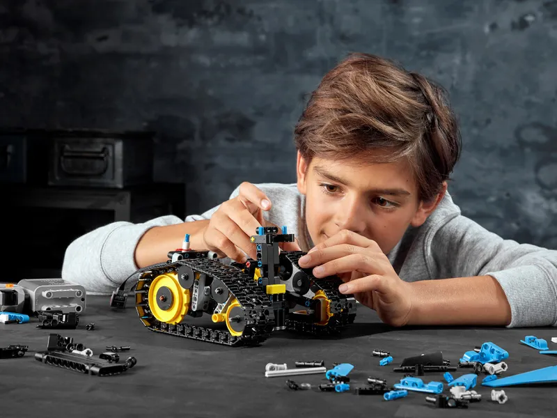 Remote-Controlled Stunt Racer