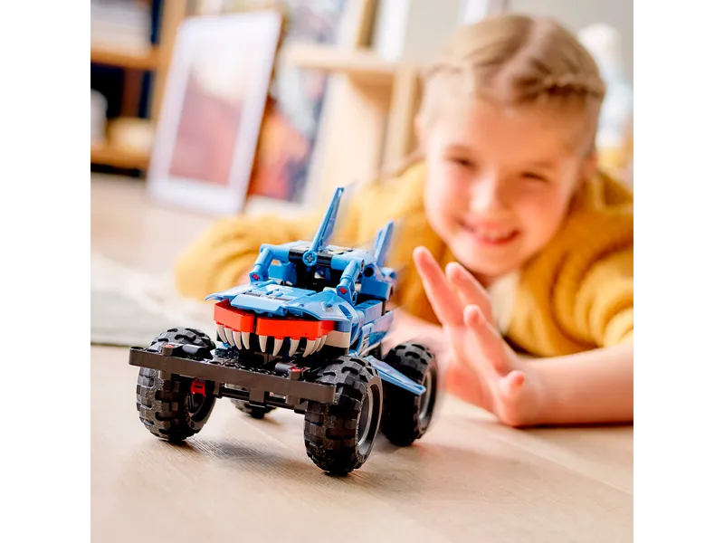 Monster Jam Megalodon