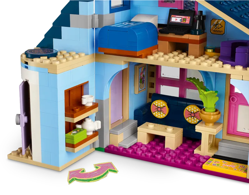 Olly's and Paisley's Family Homes