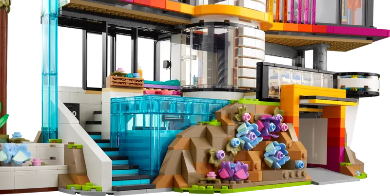 Andrea's Modern Mansion Andrea's Modern Mansion