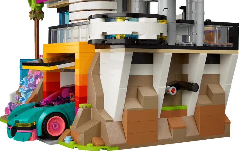 Andrea's Modern Mansion Andrea's Modern Mansion