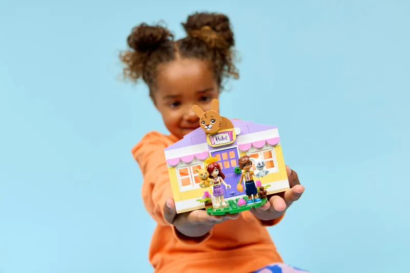 Heartlake City Bunny Hotel