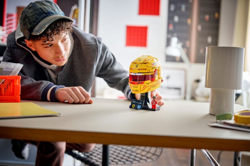 Scuderia Ferrari HP Lewis Hamilton Helmet