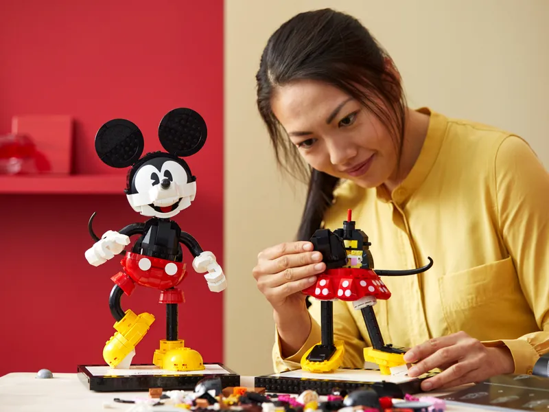 Mickey Mouse & Minnie Mouse Mickey Mouse & Minnie Mouse