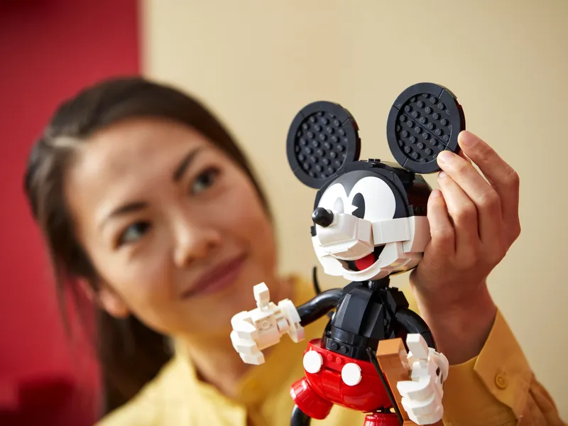 Mickey Mouse & Minnie Mouse Mickey Mouse & Minnie Mouse