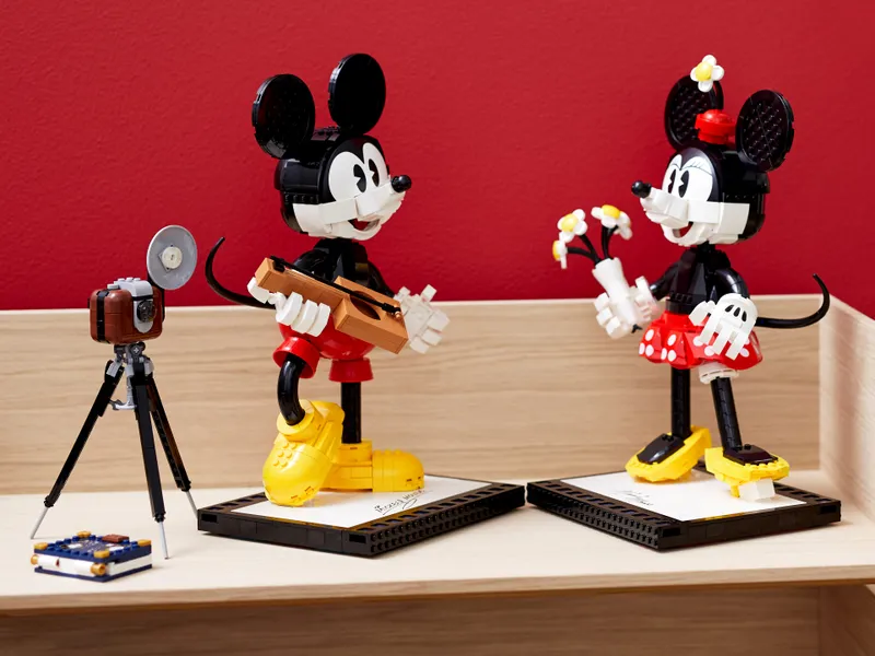 Mickey Mouse & Minnie Mouse Mickey Mouse & Minnie Mouse