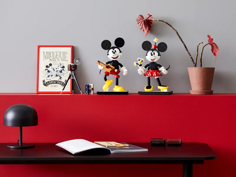 Mickey Mouse & Minnie Mouse Mickey Mouse & Minnie Mouse