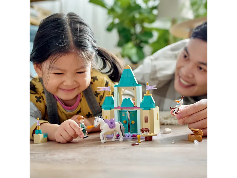 Anna and Olaf's Castle Fun
