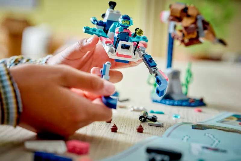 Arctic Animals Science Kit