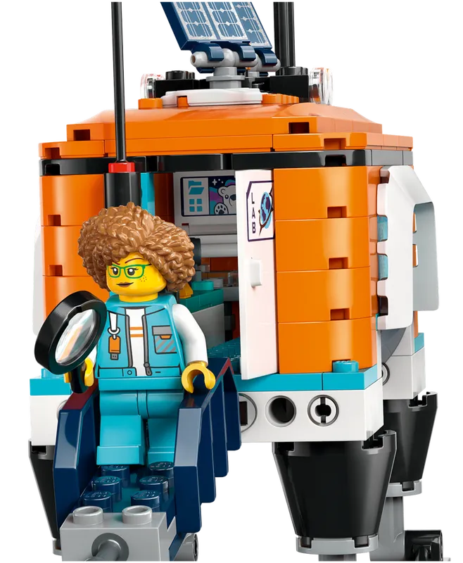 Arctic Explorer Truck and Mobile Lab Arctic Explorer Truck and Mobile Lab