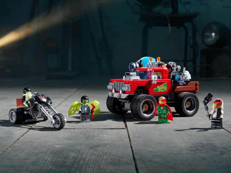 El Fuego's Stunt Truck El Fuego's Stunt Truck