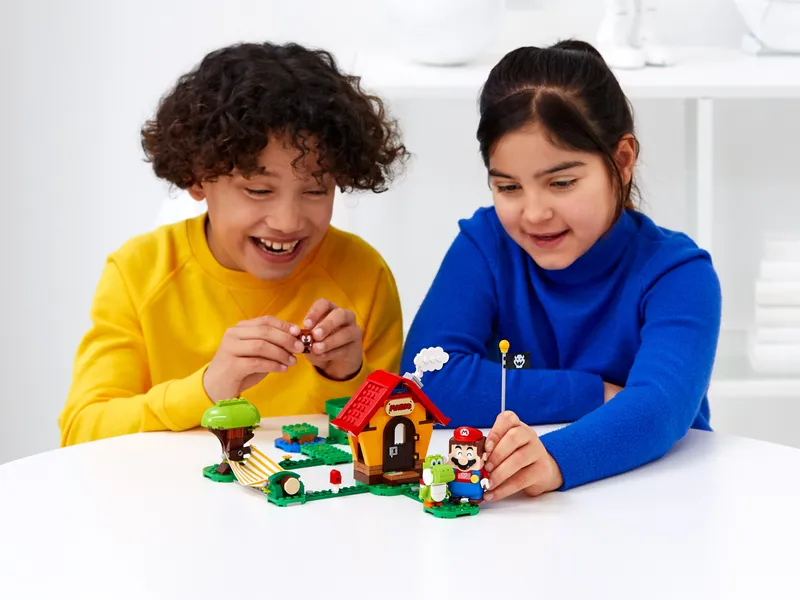 Mario's House & Yoshi Expansion Set Mario's House & Yoshi Expansion Set