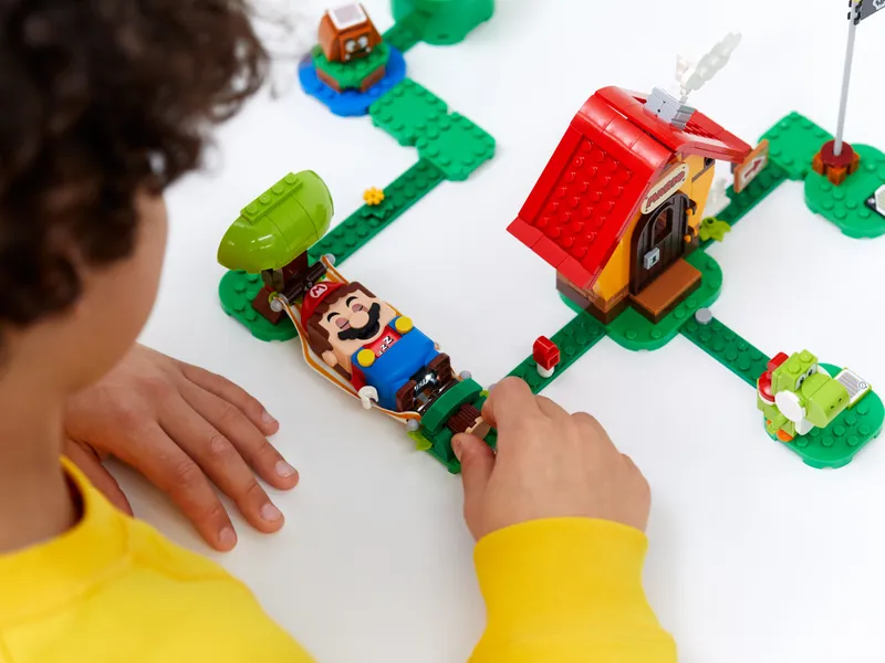 Mario's House & Yoshi Expansion Set Mario's House & Yoshi Expansion Set