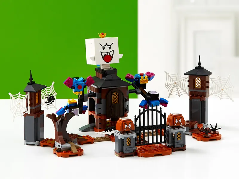King Boo and the Haunted Yard Expansion Set King Boo and the Haunted Yard Expansion Set