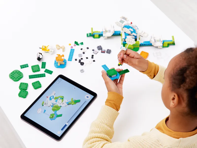 Lakitu Sky World Expansion Set Lakitu Sky World Expansion Set