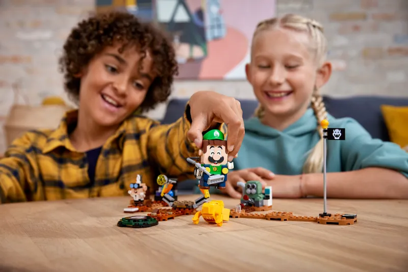 Luigi's Mansion Lab and Poltergust Expansion Set Luigi's Mansion Lab and Poltergust Expansion Set