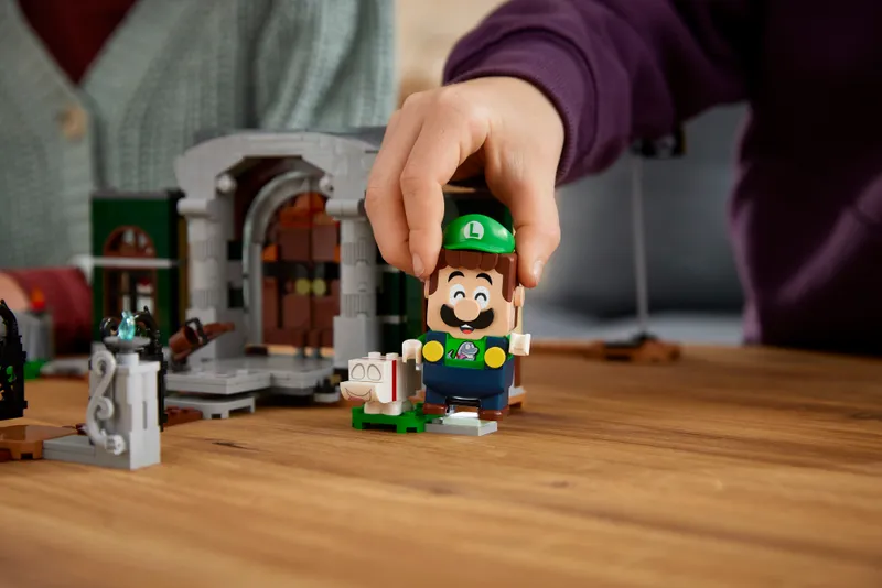 Luigi's Mansion Entryway Expansion Set Luigi's Mansion Entryway Expansion Set