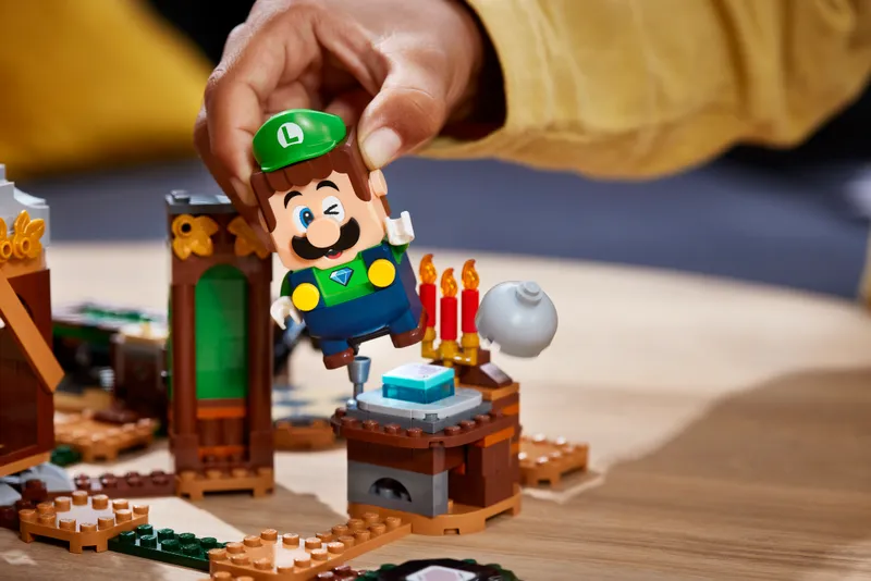 Luigi's Mansion Haunt-and-Seek Expansion Set Luigi's Mansion Haunt-and-Seek Expansion Set