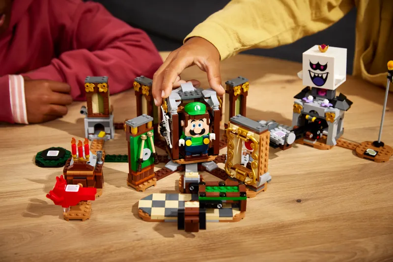 Luigi's Mansion Haunt-and-Seek Expansion Set Luigi's Mansion Haunt-and-Seek Expansion Set