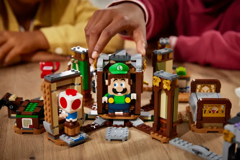Luigi's Mansion Haunt-and-Seek Expansion Set Luigi's Mansion Haunt-and-Seek Expansion Set