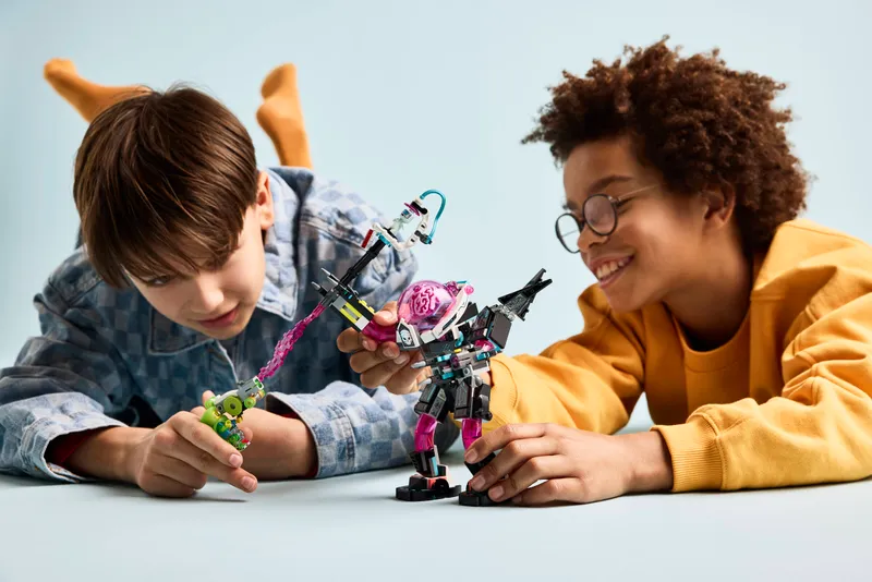 Mateo vs. Cyber Brain Mech Mateo vs. Cyber Brain Mech
