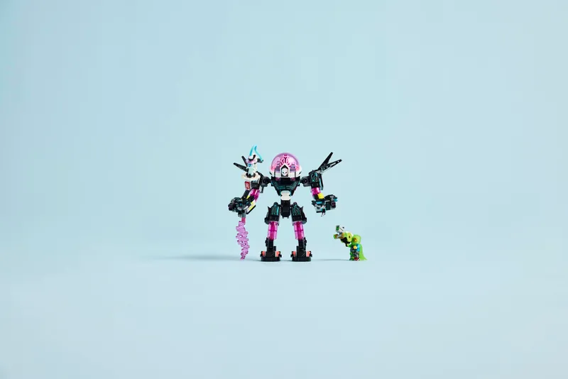 Mateo vs. Cyber Brain Mech Mateo vs. Cyber Brain Mech