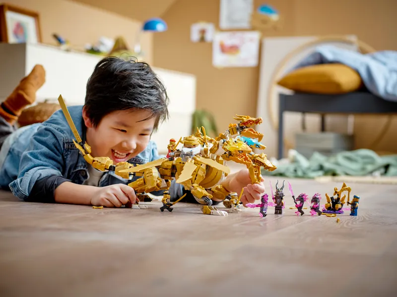 Lloyd's Golden Ultra Dragon Lloyd's Golden Ultra Dragon