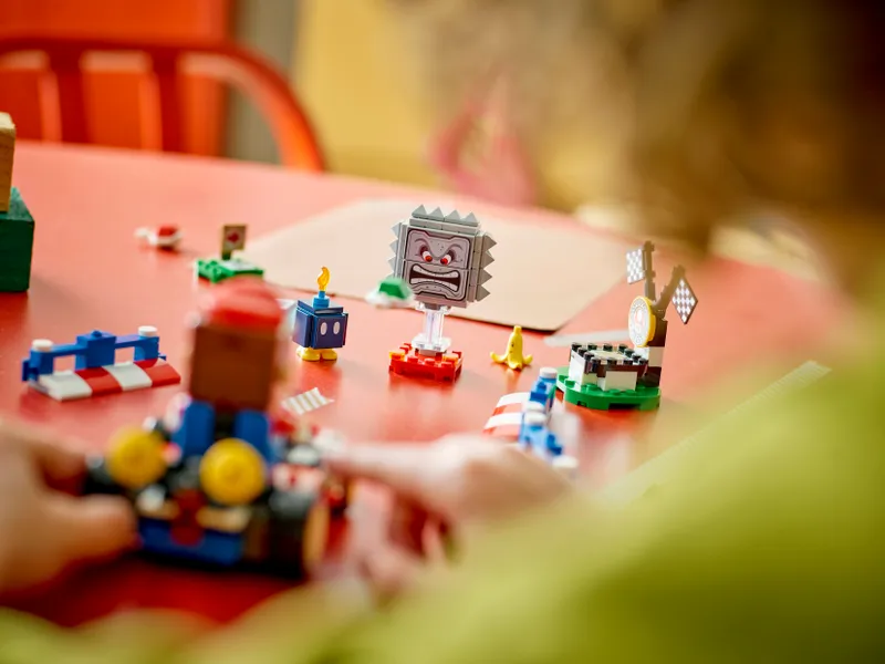 Mario Kart – Interactive LEGO Mario & Standard Kart
