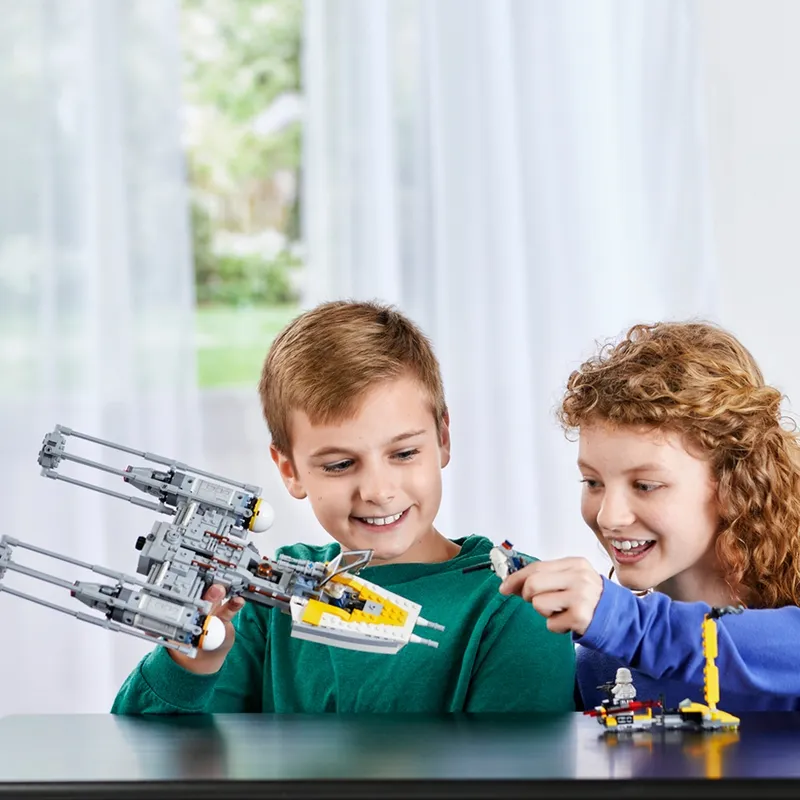 Y-Wing Starfighter Y-Wing Starfighter