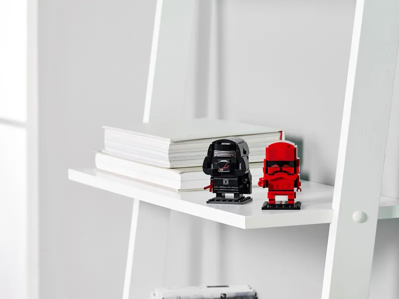 Kylo Ren & Sith Trooper Kylo Ren & Sith Trooper
