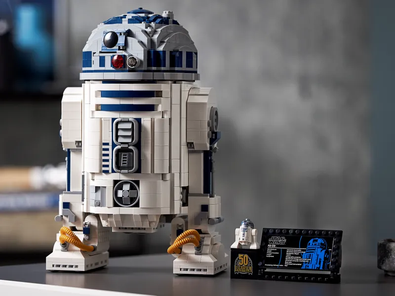 R2-D2 R2-D2