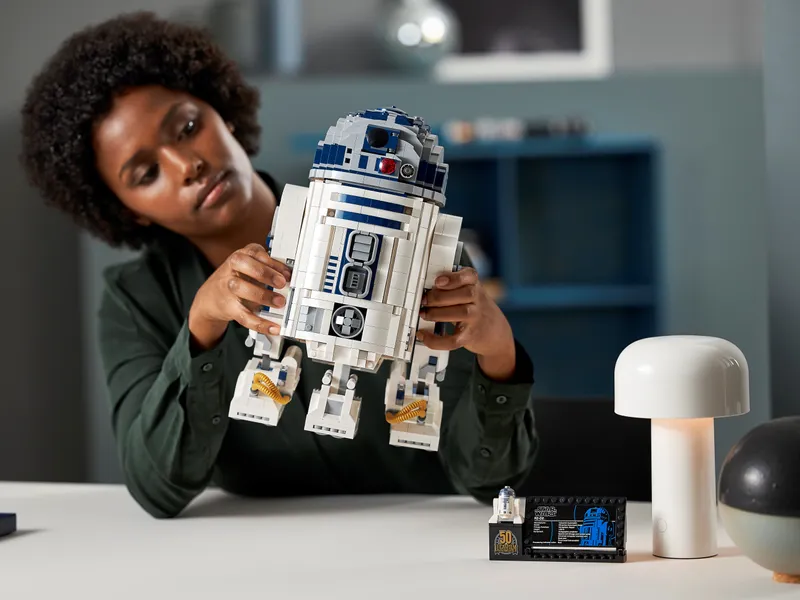 R2-D2 R2-D2