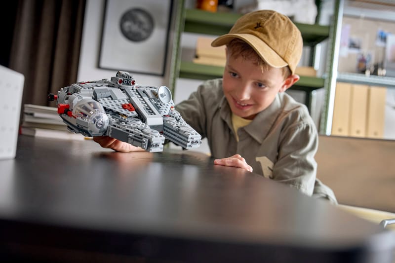SMART Play: Millennium Falcon