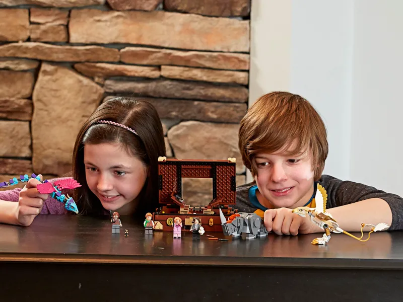 Newt's Case of Magical Creatures Newt's Case of Magical Creatures