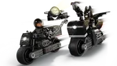 Batman & Selina Kyle Motorcycle Pursuit