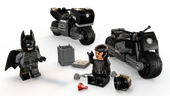Batman & Selina Kyle Motorcycle Pursuit