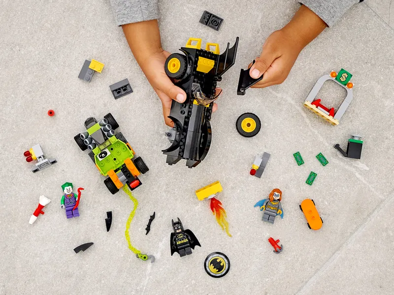 Batman vs. The Joker: Batmobile Chase