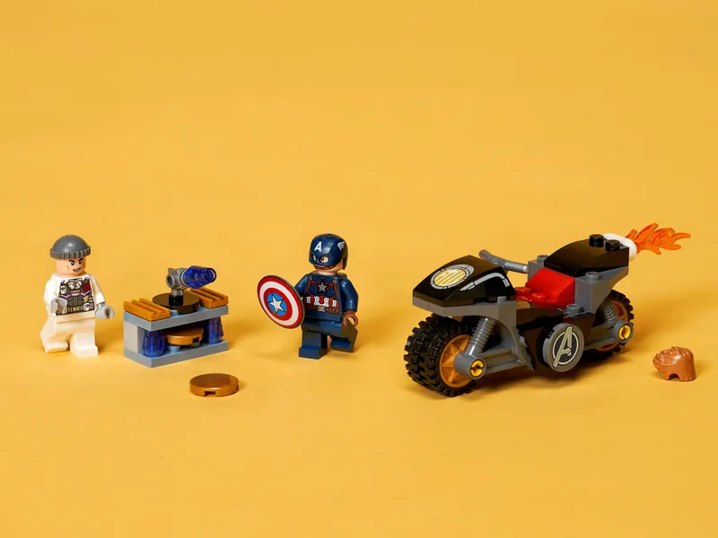 Captain America and Hydra Face-Off Captain America and Hydra Face-Off
